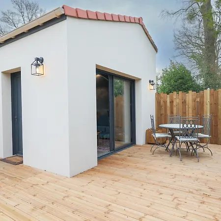 Maisonnette Avec Terrasse Et Parking - Madeleine, Il Etait Fois 3* Haute-Goulaine