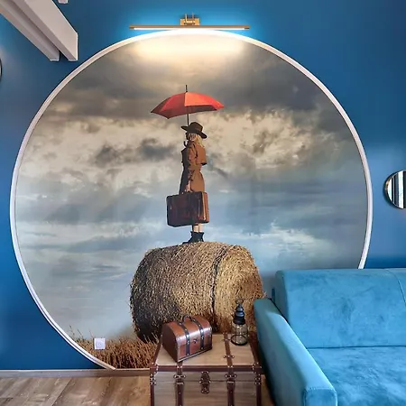 Maisonnette Avec Terrasse Et Parking - Madeleine, Il Etait Fois