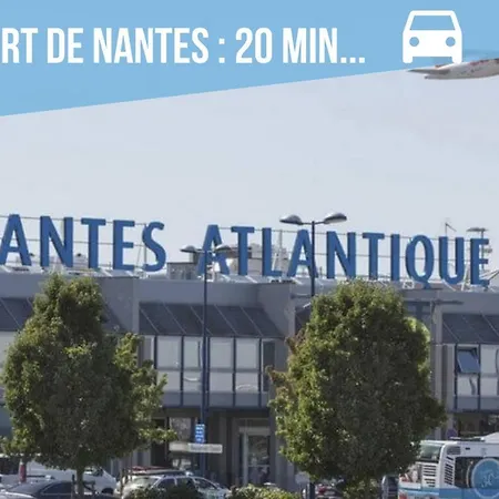 Maisonnette Avec Terrasse Et Parking - Madeleine, Il Etait Fois