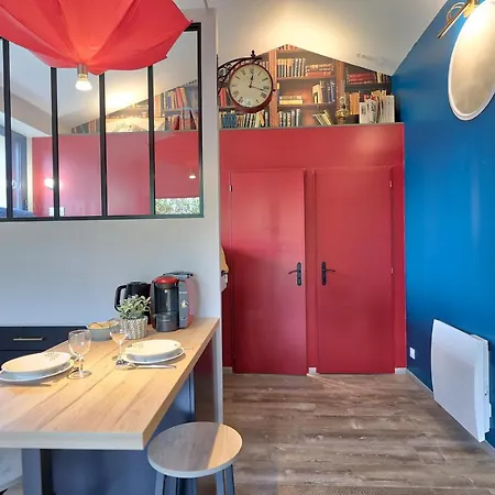 Maisonnette Avec Terrasse Et Parking - Madeleine, Il Etait Fois Haute-Goulaine