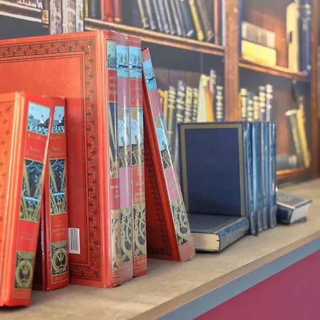 Konukevi Maisonnette Avec Terrasse Et Parking - Madeleine, Il Etait Fois Haute-Goulaine