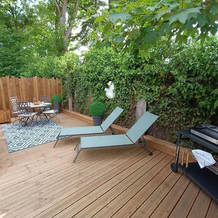 Konukevi Maisonnette Avec Terrasse Et Parking - Madeleine, Il Etait Fois Haute-Goulaine